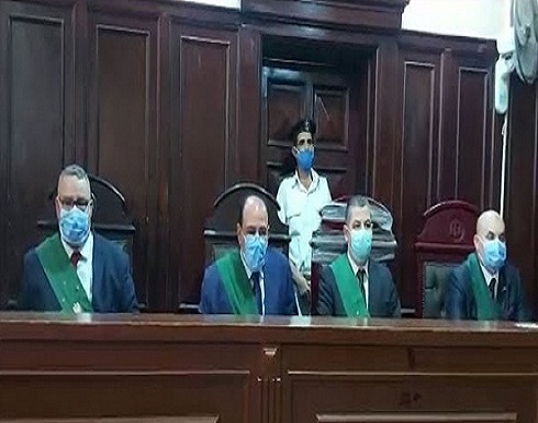 شاهد.. لحظة الحكم بإعدام مغتصب سيدة أمام زوجها داخل مقبرة في مصر شاهد.. لحظة الحكم بإعدام مغتصب سيدة أمام زوجها داخل مقبرة في مصر