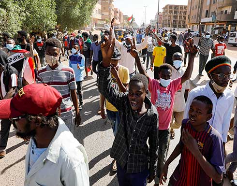 وقفات احتجاجية داخل لجنة إزالة التمكين في السودان دعما للتحول الديمقراطي وقفات احتجاجية داخل لجنة إزالة التمكين في السودان دعما للتحول الديمقراطي