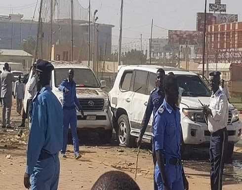 فيديو : نجاة رئيس الوزراء السوداني من محاولة اغتيال فيديو : نجاة رئيس الوزراء السوداني من محاولة اغتيال