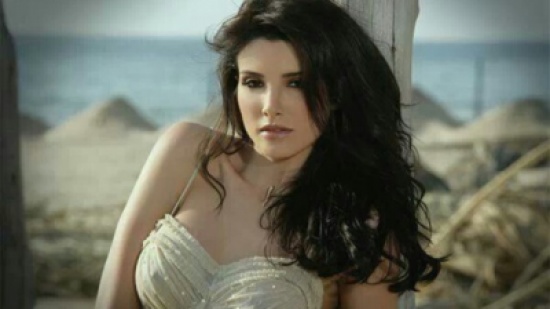 زوج صوفيا المريخ يكبرها سناً أم الصور مفبركة؟