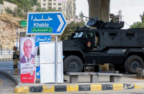 الاردن : 80ر15 % نسبة الاقتراع حتى الساعة الثانية بعد الظهر الاردن : 80ر15 % نسبة الاقتراع حتى الساعة الثانية بعد الظهر