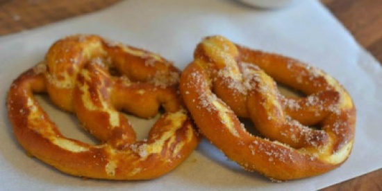 برتزلز محشي بالجبن