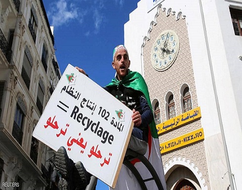 احتجاجات الجزائر تعود إلى "المربع الأول" احتجاجات الجزائر تعود إلى "المربع الأول"