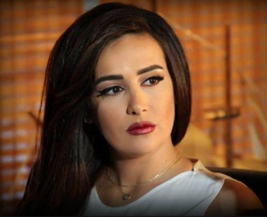 كندا حنا بصور مثيرة لعيد الحب .. والجمهور يستنكر! كندا حنا بصور مثيرة لعيد الحب .. والجمهور يستنكر!