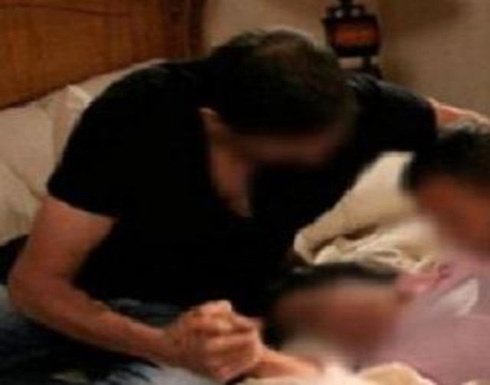 ضبطوها تمارس الرذيلة مع سائق الباص في السادسة صباحاً فخطفوها واغتصبوها تحت تهديد السلاح ضبطوها تمارس الرذيلة مع سائق الباص في السادسة صباحاً فخطفوها واغتصبوها تحت تهديد السلاح
