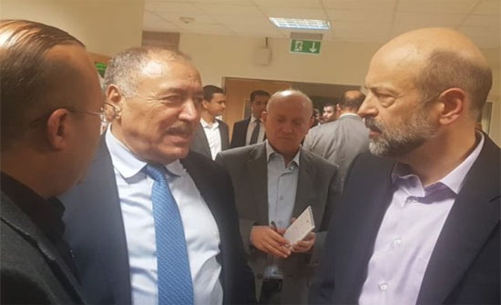 الاردن : الرزاز في زيارة مفاجئة للكرك (صور) الاردن : الرزاز في زيارة مفاجئة للكرك (صور)