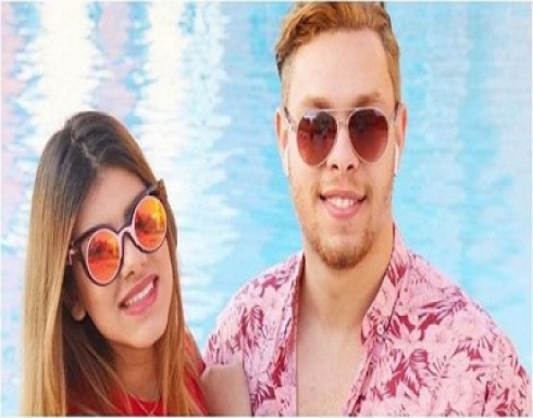 بعد مقلب إهانة والدته.. هجوم على أحمد حسن وزينب بعد مقلب إهانة والدته.. هجوم على أحمد حسن وزينب