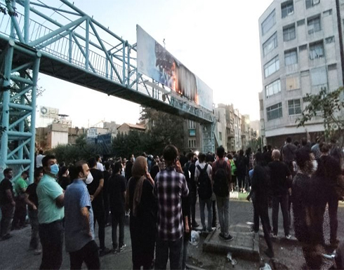 إيران.. بين “ثورة الحجاب” والدعوة لاستئناف محادثات النووي إيران.. بين “ثورة الحجاب” والدعوة لاستئناف محادثات النووي