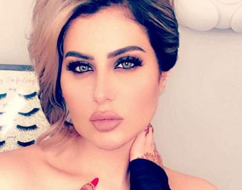 حليمة بولند في موقف محرج بسبب لون و قصة شعرها الغريبين (فيديو) حليمة بولند في موقف محرج بسبب لون و قصة شعرها الغريبين (فيديو)
