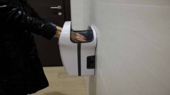 مجففات الأيدي في المراحيض العامة قد تكون "قاتلة"! مجففات الأيدي في المراحيض العامة قد تكون "قاتلة"!