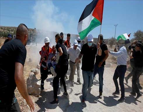 إصابة فلسطينيين خلال تفريق الجيش الإسرائيلي مسيرات منددة بالاستيطان إصابة فلسطينيين خلال تفريق الجيش الإسرائيلي مسيرات منددة بالاستيطان