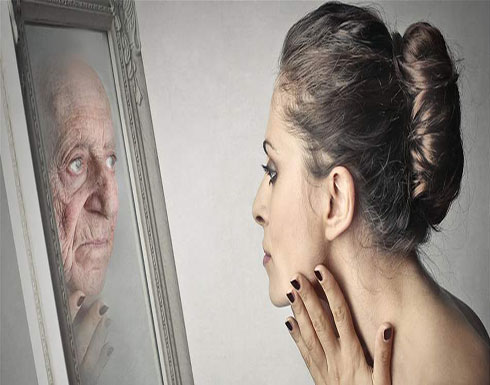 لماذا تشيخ النساء أسرع من الرجال؟.. إليكِ الإجابة! لماذا تشيخ النساء أسرع من الرجال؟.. إليكِ الإجابة!