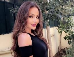 خطوبة الأردنية زين كرزون على رجل أعمال (صور وفيديو) خطوبة الأردنية زين كرزون على رجل أعمال (صور وفيديو)