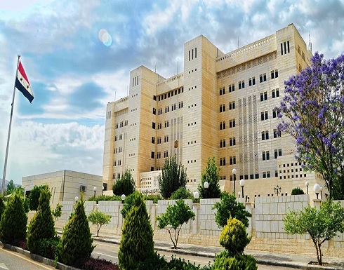 "عدوان جبان يؤدي لعواقب".. سوريا تدين القصف الأمريكي عليها "عدوان جبان يؤدي لعواقب".. سوريا تدين القصف الأمريكي عليها