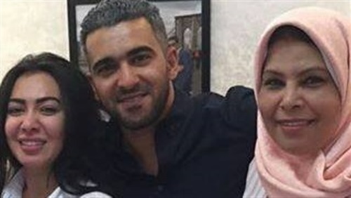 ميرهان حسين معلقة على صورة والدتها: «عائلتي حياتي» ميرهان حسين معلقة على صورة والدتها: «عائلتي حياتي»