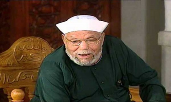فيديو : الشعراوي يروي قصة رجل ظهر فجأة لعلماء في الحرم المكي.. وحدد لهم موعد ليلة القدر! فيديو : الشعراوي يروي قصة رجل ظهر فجأة لعلماء في الحرم المكي.. وحدد لهم موعد ليلة القدر!
