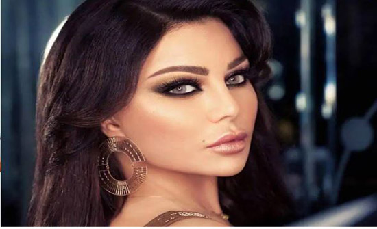 هيفا وهبي في مقطع فيديو نادر منذ 27 عاماً.. وما علاقة هاني العمري؟ هيفا وهبي في مقطع فيديو نادر منذ 27 عاماً.. وما علاقة هاني العمري؟