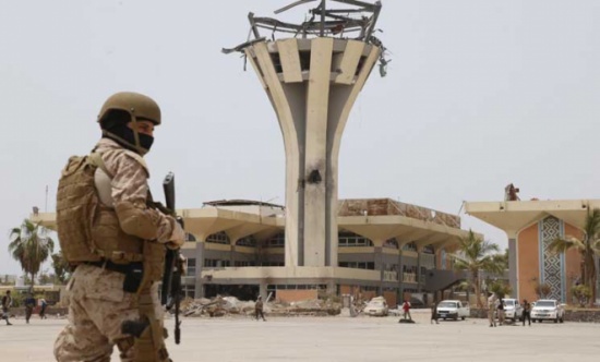 توتر أمني واشتباكات في مطار عدن الدولي جنوبي اليمن توتر أمني واشتباكات في مطار عدن الدولي جنوبي اليمن