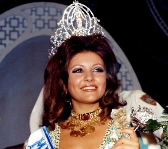 بالصور - جورجينا رزق بعد 46 عاماً على تتويجها ملكة جمال الكون.. لن تصدقوا كيف أصبحت!