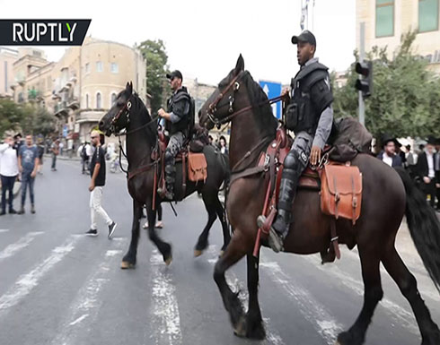 فيديو : اشتباكات بين يهود متشددين والشرطة الإسرائيلية في القدس فيديو : اشتباكات بين يهود متشددين والشرطة الإسرائيلية في القدس