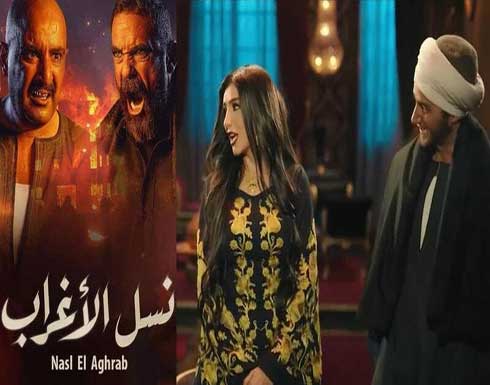 نسل الأغراب وقُبلة جريئة بين مي عمر وأحمد مالك .. بالفيديو نسل الأغراب وقُبلة جريئة بين مي عمر وأحمد مالك .. بالفيديو