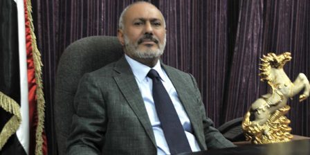 فيديو وصور: ظهور نادر لـ علي عبدالله صالح في مول تجاري وسط صنعاء فيديو وصور: ظهور نادر لـ علي عبدالله صالح في مول تجاري وسط صنعاء