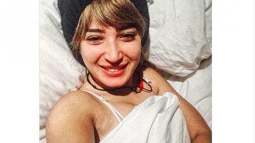 ترحيل الممثلة شروق عبد العزيز إلى منطقة السجون تنفيذا لحكم حبسها