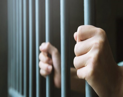 السعودية.. انتحلت شخصيتها وحرمتها من الزواج 15 عاما السعودية.. انتحلت شخصيتها وحرمتها من الزواج 15 عاما