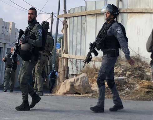 أشبه بمشهد تشييع شيرين.. الاحتلال يعتدي على جنازة فلسطينية بالخليل - بالفيديو أشبه بمشهد تشييع شيرين.. الاحتلال يعتدي على جنازة فلسطينية بالخليل - بالفيديو