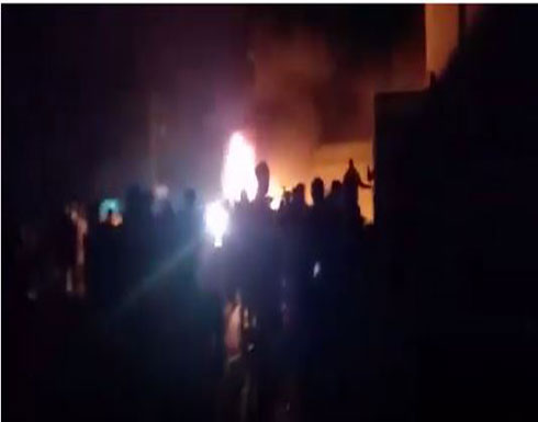 شاهد : 5 قتلى في انفجار سيارة مفخخة في مدينة تل أبيض السورية شاهد : 5 قتلى في انفجار سيارة مفخخة في مدينة تل أبيض السورية