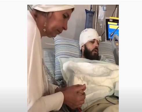 “فدا القدس يا حبيبي”.. فلسطينية تواسي ابنها بعد إصابته برصاص قوات الاحتلال الإسرائيلي (فيديو) “فدا القدس يا حبيبي”.. فلسطينية تواسي ابنها بعد إصابته برصاص قوات الاحتلال الإسرائيلي (فيديو)
