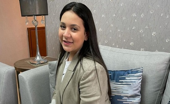 بعد تعرضها للسخرية بسبب فستانها في زفاف شقيقها.. جنى مقداد بالحجاب وهل تبتعد عن الأضواء؟ بعد تعرضها للسخرية بسبب فستانها في زفاف شقيقها.. جنى مقداد بالحجاب وهل تبتعد عن الأضواء؟