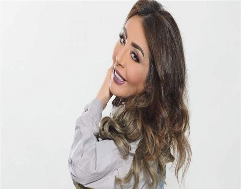 فنانة خليجية تظهر بوجه متورم وبقع.. إنهيار وبكاء (فيديو) فنانة خليجية تظهر بوجه متورم وبقع.. إنهيار وبكاء (فيديو)