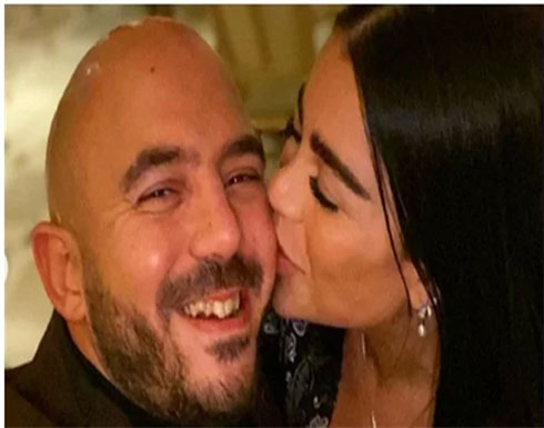 شاهد : إطلالة بفستان جريء لزوجة محمود العسيلي في حفل زفافها شاهد : إطلالة بفستان جريء لزوجة محمود العسيلي في حفل زفافها