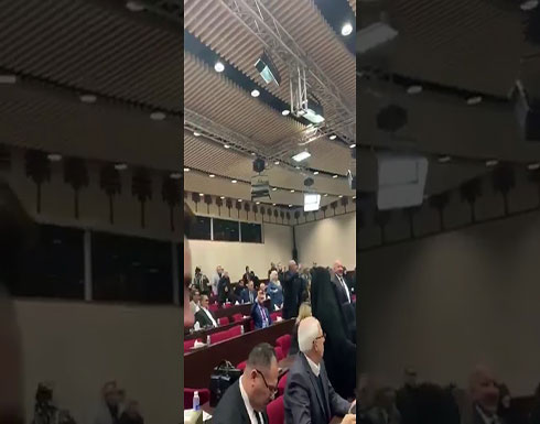 شاهد : هتافات (كلا كلا امريكا نعم نعم سليماني) داخل البرلمان العراقي شاهد : هتافات (كلا كلا امريكا نعم نعم سليماني) داخل البرلمان العراقي