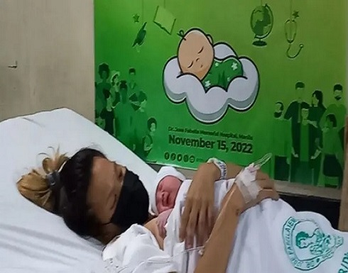 شاهد الطفلة التي رفعت سكان العالم إلى 8 مليارات شاهد الطفلة التي رفعت سكان العالم إلى 8 مليارات