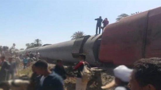 "علقة ساخنة" للص يسرق جثث ومصابي حادث سوهاج | فيديو "علقة ساخنة" للص يسرق جثث ومصابي حادث سوهاج | فيديو