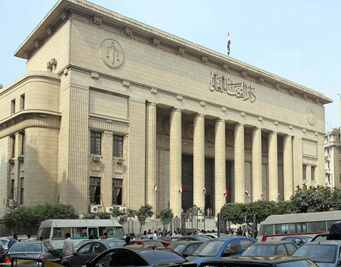 محكمة مصرية تحبس 19 لمدة عامين أدينوا بالتظاهر دون إذن بعد إجراءات تقشف محكمة مصرية تحبس 19 لمدة عامين أدينوا بالتظاهر دون إذن بعد إجراءات تقشف