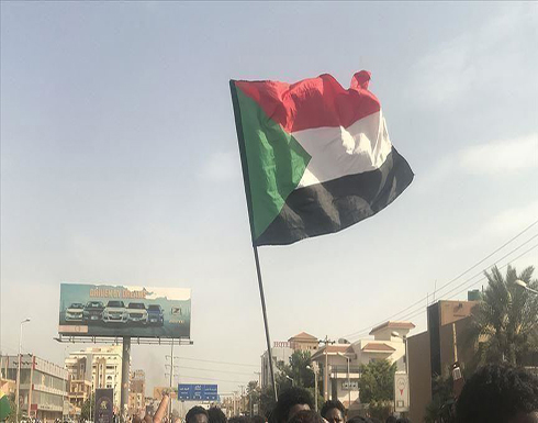 السودان .. "تجمع المهنيين" وحركة متمردة يوقعان "إعلانا سياسيا" السودان .. "تجمع المهنيين" وحركة متمردة يوقعان "إعلانا سياسيا"