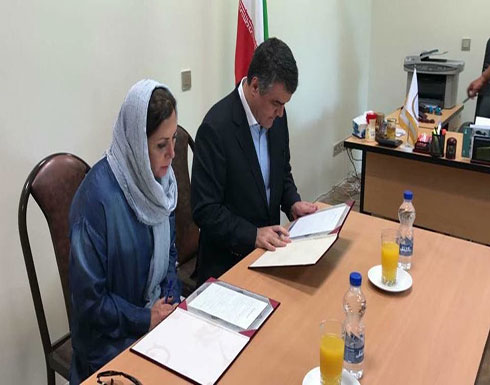 بالصور.. زوجة ماهر الأسد وهي توقع اتفاقية في إيران بالصور.. زوجة ماهر الأسد وهي توقع اتفاقية في إيران