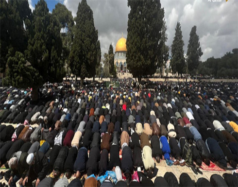 250 ألفًا يؤدون صلاة الجمعة الثانية من شهر رمضان في الأقصى