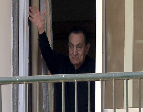 طبيب مبارك يكشف عن إصابته بمرض نادر يصيب واحدا من كل مليون طبيب مبارك يكشف عن إصابته بمرض نادر يصيب واحدا من كل مليون