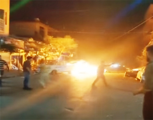 شاهد : قتلى وجرحى بانفجار دراجة مفخخة في مدينة إدلب السورية شاهد : قتلى وجرحى بانفجار دراجة مفخخة في مدينة إدلب السورية