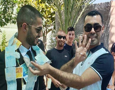 دعم لتركيا على الطريقة الفلسطينية: «نقوط» العريس بالليرة التركية وشهر العسل في مرمريس دعم لتركيا على الطريقة الفلسطينية: «نقوط» العريس بالليرة التركية وشهر العسل في مرمريس