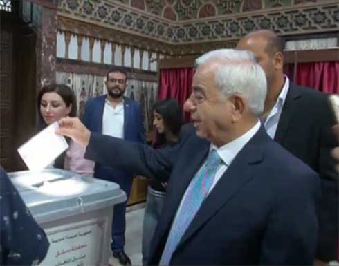 بارك للأسد فوزه .. مرشح خاسر في الانتخابات للسوريين: كانت صرختكم مدوية كما توقعناها بارك للأسد فوزه .. مرشح خاسر في الانتخابات للسوريين: كانت صرختكم مدوية كما توقعناها