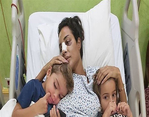 نادين نجيم تعلن تعافيها من الجروح بوجه جديد وظهور مع ولديها (شاهد) نادين نجيم تعلن تعافيها من الجروح بوجه جديد وظهور مع ولديها (شاهد)