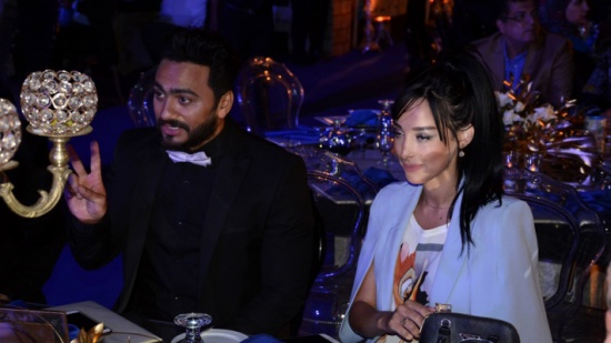 بالفيديو - جنون تامر حسني بعد فوز منتخب مصر.. شاهدوا ماذا فعل!؟ بالفيديو - جنون تامر حسني بعد فوز منتخب مصر.. شاهدوا ماذا فعل!؟