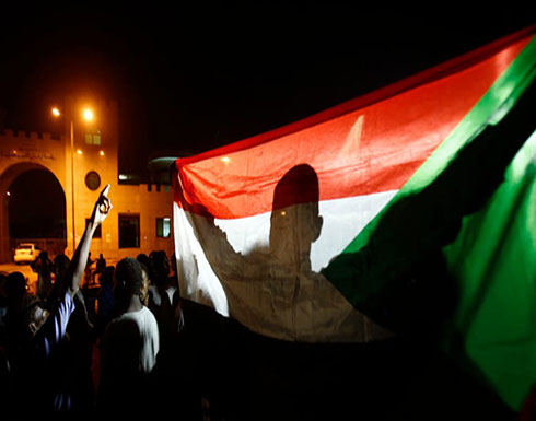 "قوى التغيير" تتسلم مسودة اتفاق مع المجلس العسكري السوداني "قوى التغيير" تتسلم مسودة اتفاق مع المجلس العسكري السوداني