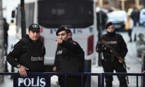 مدير أمن إسطنبول الأسبق يسلّم نفسه للسلطات التركية مدير أمن إسطنبول الأسبق يسلّم نفسه للسلطات التركية