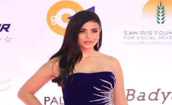 بالأسود الجرئ .. أسماء جلال تتألق في أحدث ظهور لها بالأسود الجرئ .. أسماء جلال تتألق في أحدث ظهور لها